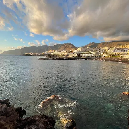 Apartman Beautiful Beachfront Apartment Sea View *