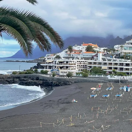 Beautiful Beachfront Apartment Sea View Puerto de Santiago