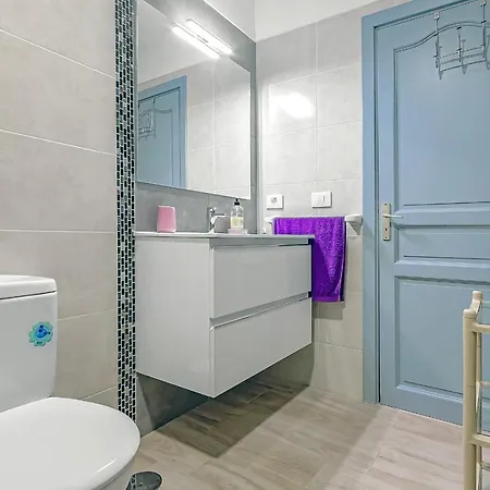 Beautiful Beachfront Apartment Sea View Lejlighed *