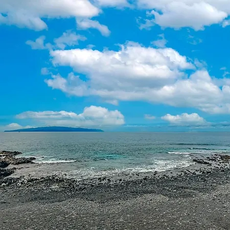 Beautiful Beachfront Apartment Sea View Lejlighed